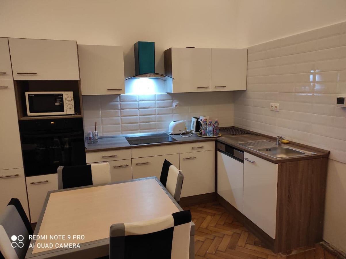 Zonaflat - Opera Apartment Будапеща Екстериор снимка
